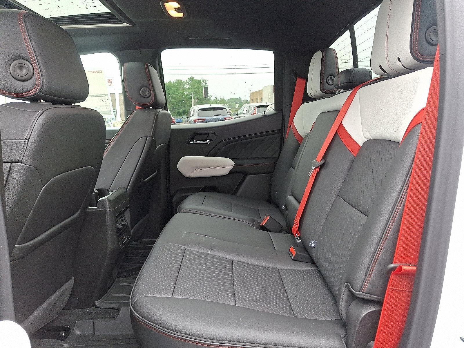 2025 GMC Canyon Vehicle Photo in HARRISBURG, PA 17111-1033