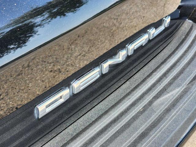 2023 GMC Yukon Vehicle Photo in DENTON, TX 76210-9321