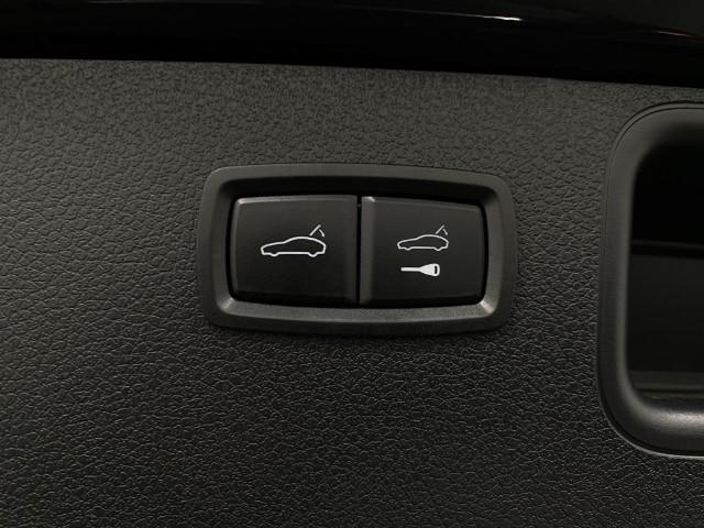 2017 Porsche Macan Vehicle Photo in Appleton, WI 54913
