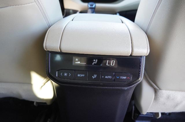 2025 Toyota Highlander Vehicle Photo in Riverdale, UT 84405
