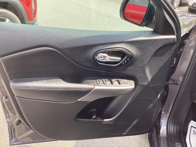 2021 Jeep Cherokee Vehicle Photo in Gardner, MA 01440