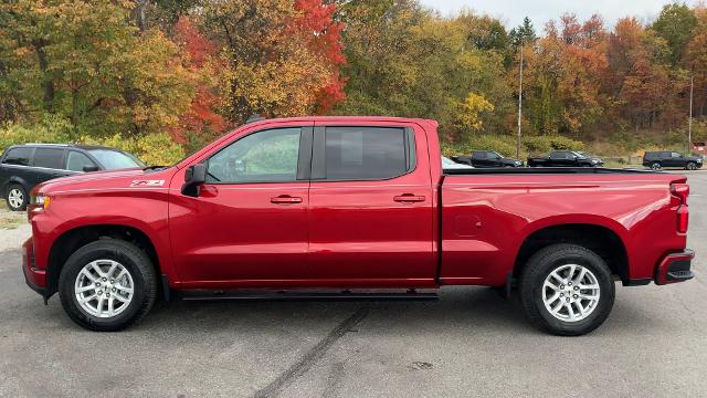 2021 Chevrolet Silverado 1500 Vehicle Photo in MOON TOWNSHIP, PA 15108-2571