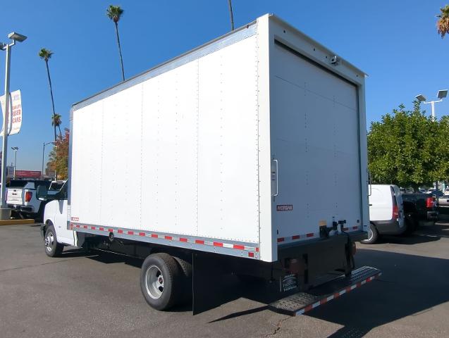 2024 GMC Savana Cutaway 3500 Vehicle Photo in PASADENA, CA 91107-3803