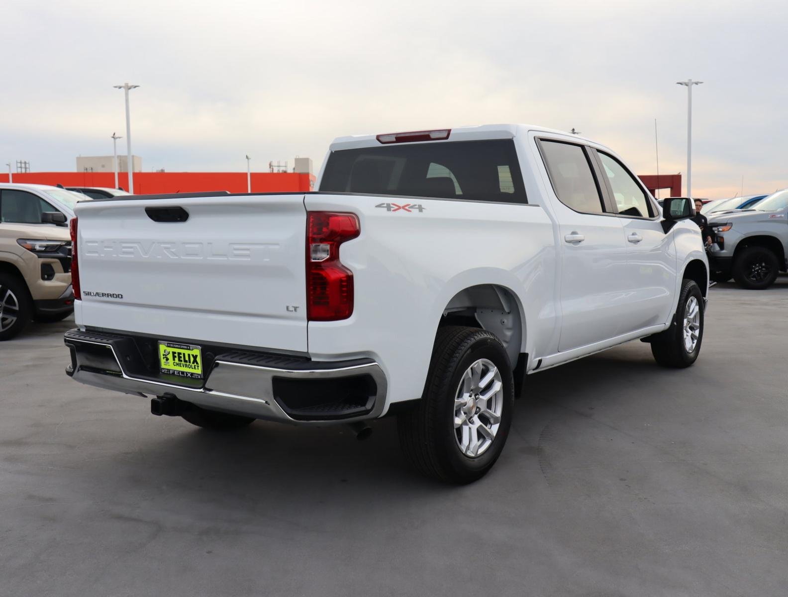 2025 Chevrolet Silverado 1500 Vehicle Photo in LOS ANGELES, CA 90007-3794