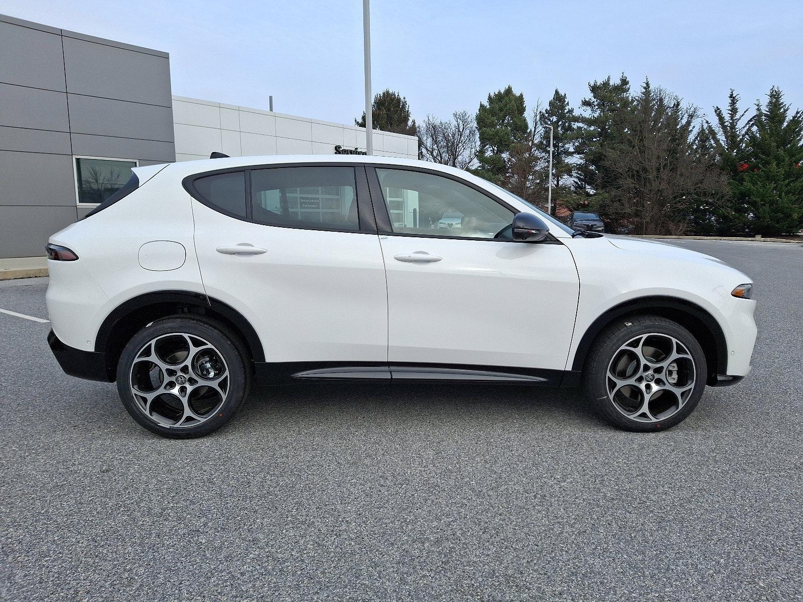 2025 Alfa Romeo Tonale Vehicle Photo in Mechanicsburg, PA 17050