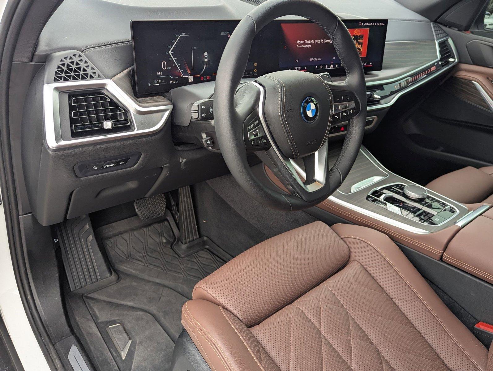 2024 BMW X5 xDrive50e Vehicle Photo in Delray Beach, FL 33444