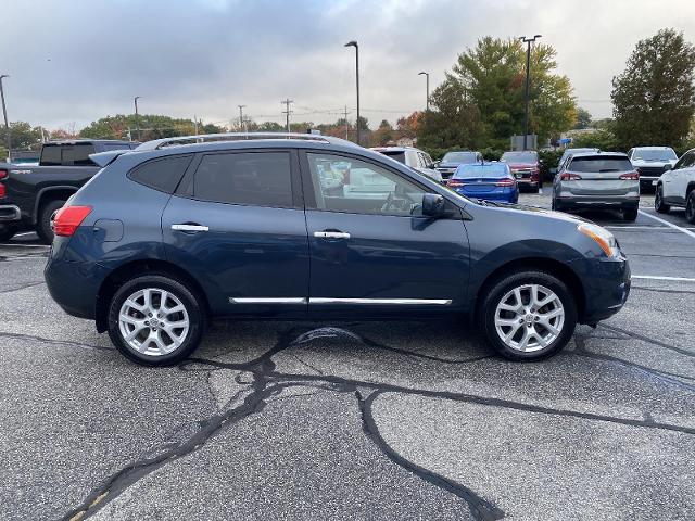 2013 Nissan Rogue Vehicle Photo in LEOMINSTER, MA 01453-2952