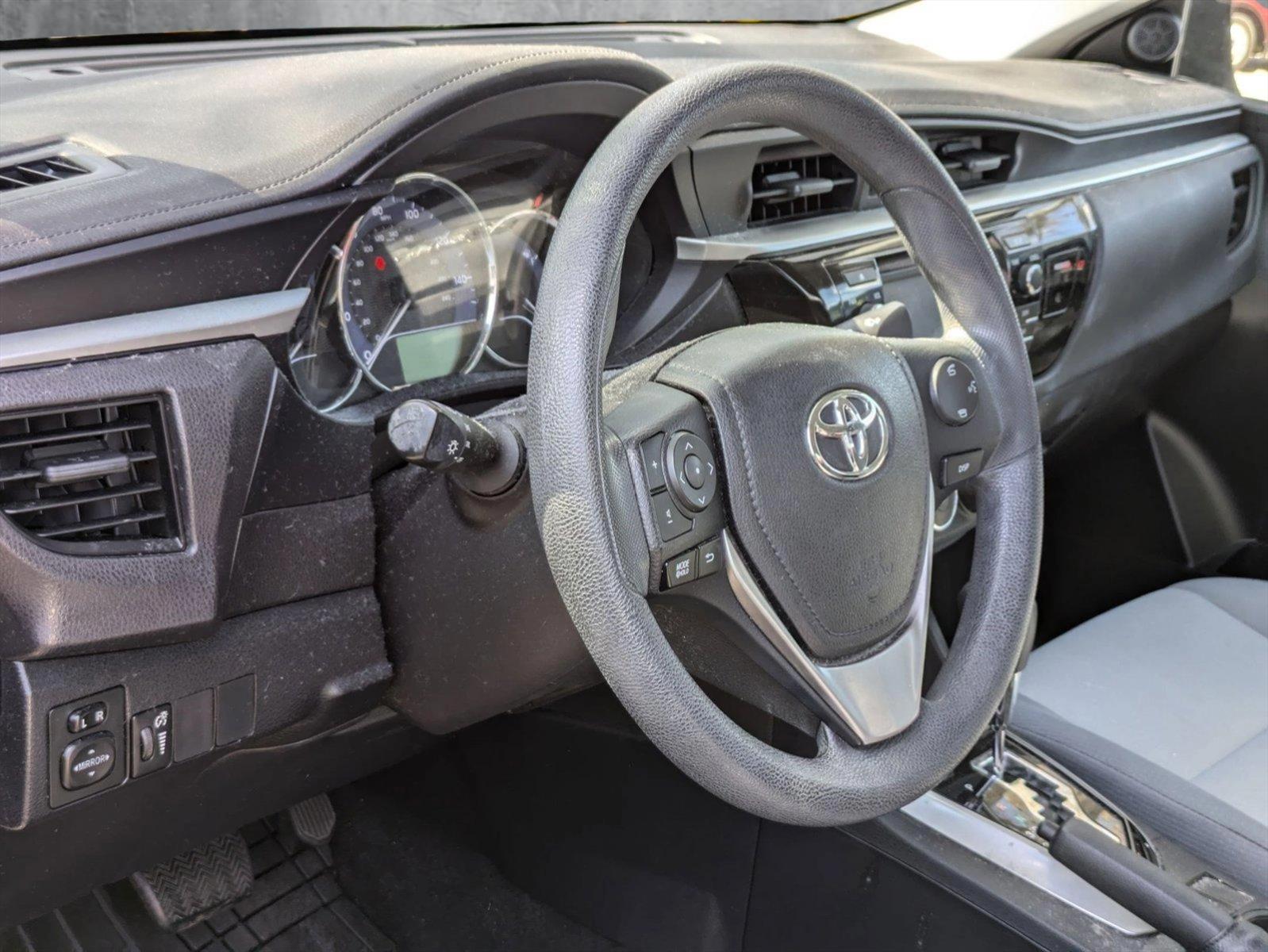 2016 Toyota Corolla Vehicle Photo in Tampa, FL 33614