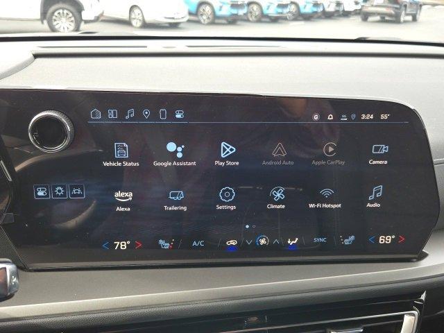 2025 Chevrolet Traverse Vehicle Photo in EVERETT, WA 98203-5662