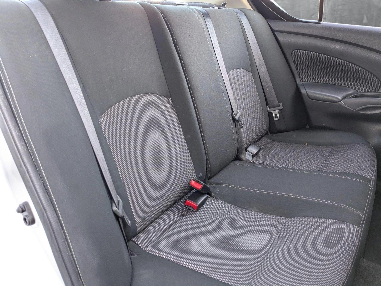 2019 Nissan Versa Sedan Vehicle Photo in VALENCIA, CA 91355-1705