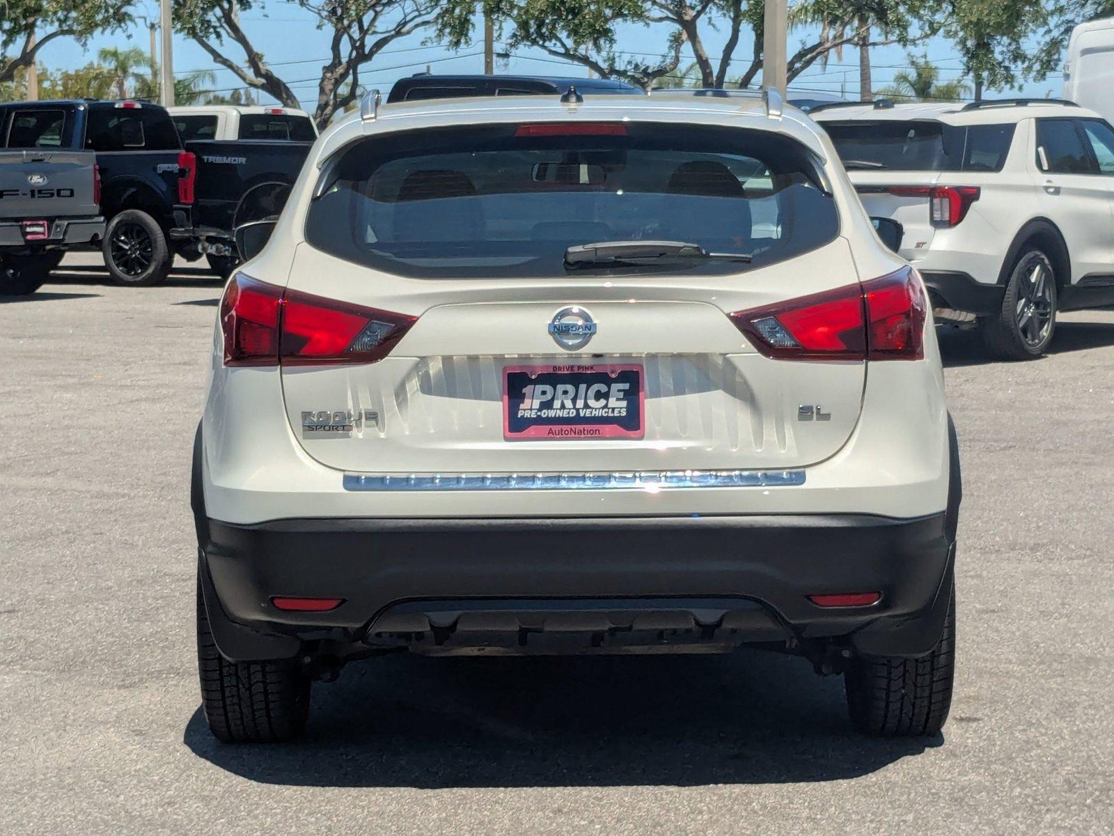 2018 Nissan Rogue Sport Vehicle Photo in St. Petersburg, FL 33713