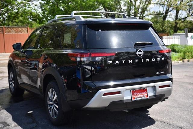 2025 Nissan Pathfinder Vehicle Photo in Ballwin, MO 63011