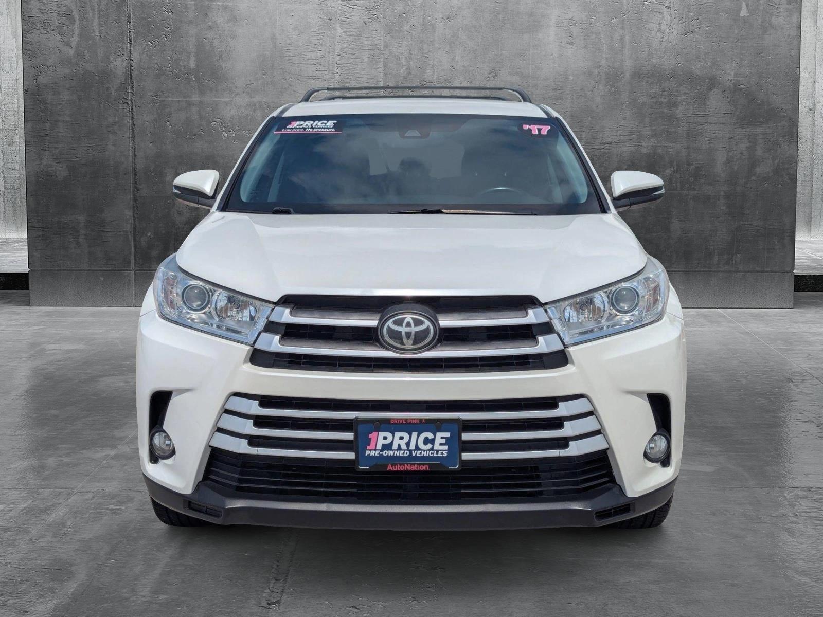 2017 Toyota Highlander Vehicle Photo in Corpus Christi, TX 78415