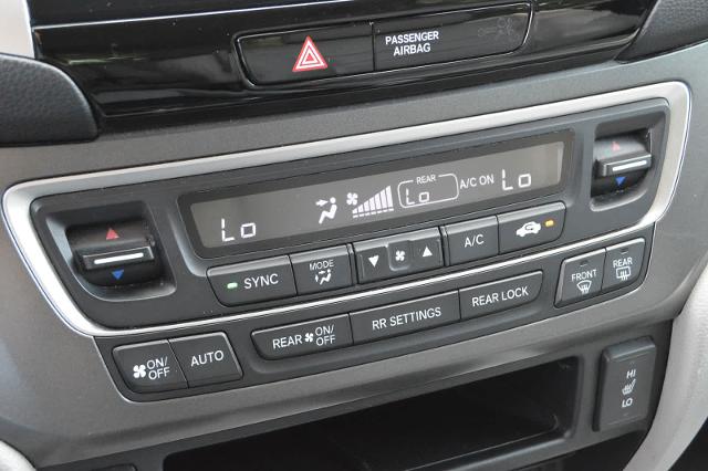 2016 Honda Pilot Vehicle Photo in Houston, TX 77090