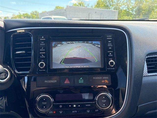 2016 Mitsubishi Outlander Vehicle Photo in Willow Grove, PA 19090