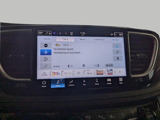 2025 Chrysler Pacifica Vehicle Photo in Oshkosh, WI 54901