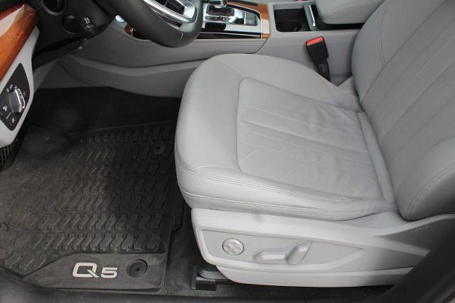 2022 Audi Q5 Vehicle Photo in HOUSTON, TX 77090