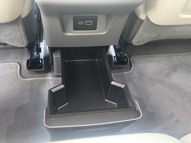 2024 Cadillac XT6 Vehicle Photo in LEOMINSTER, MA 01453-2952