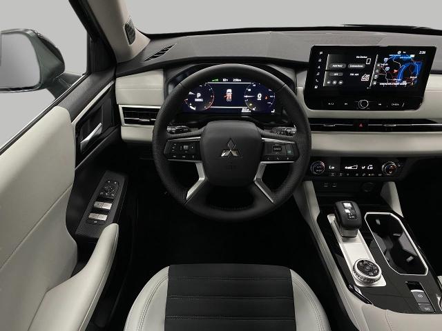 2025 Mitsubishi Outlander Vehicle Photo in Appleton, WI 54913