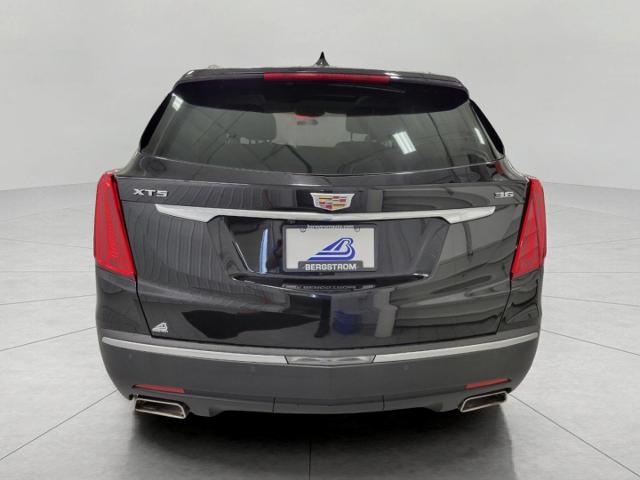 2017 Cadillac XT5 Vehicle Photo in APPLETON, WI 54914-4656