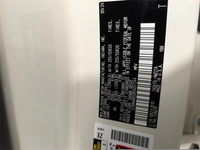 2024 Toyota Grand Highlander Vehicle Photo in ENGLEWOOD, CO 80113-6708