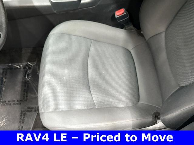 2020 Toyota RAV4 Vehicle Photo in EVERETT, WA 98203-5662