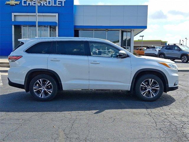 2016 Toyota Highlander Vehicle Photo in LANCASTER, PA 17601-0000