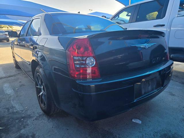 2008 Chrysler 300-Series Vehicle Photo in DENTON, TX 76210-9321