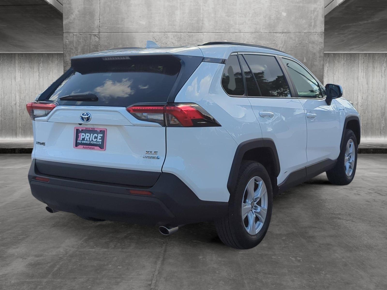 2021 Toyota RAV4 Vehicle Photo in Ft. Myers, FL 33907