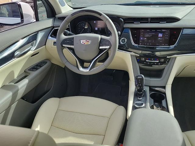 2024 Cadillac XT6 Vehicle Photo in POMPANO BEACH, FL 33064-7091