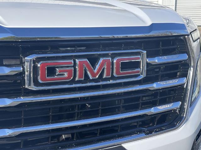 2025 GMC Yukon XL Vehicle Photo in TURLOCK, CA 95380-4918