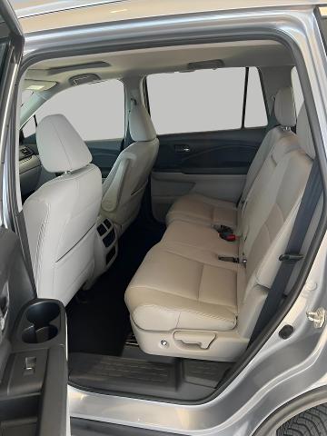 2018 Honda Pilot Vehicle Photo in Appleton, WI 54914