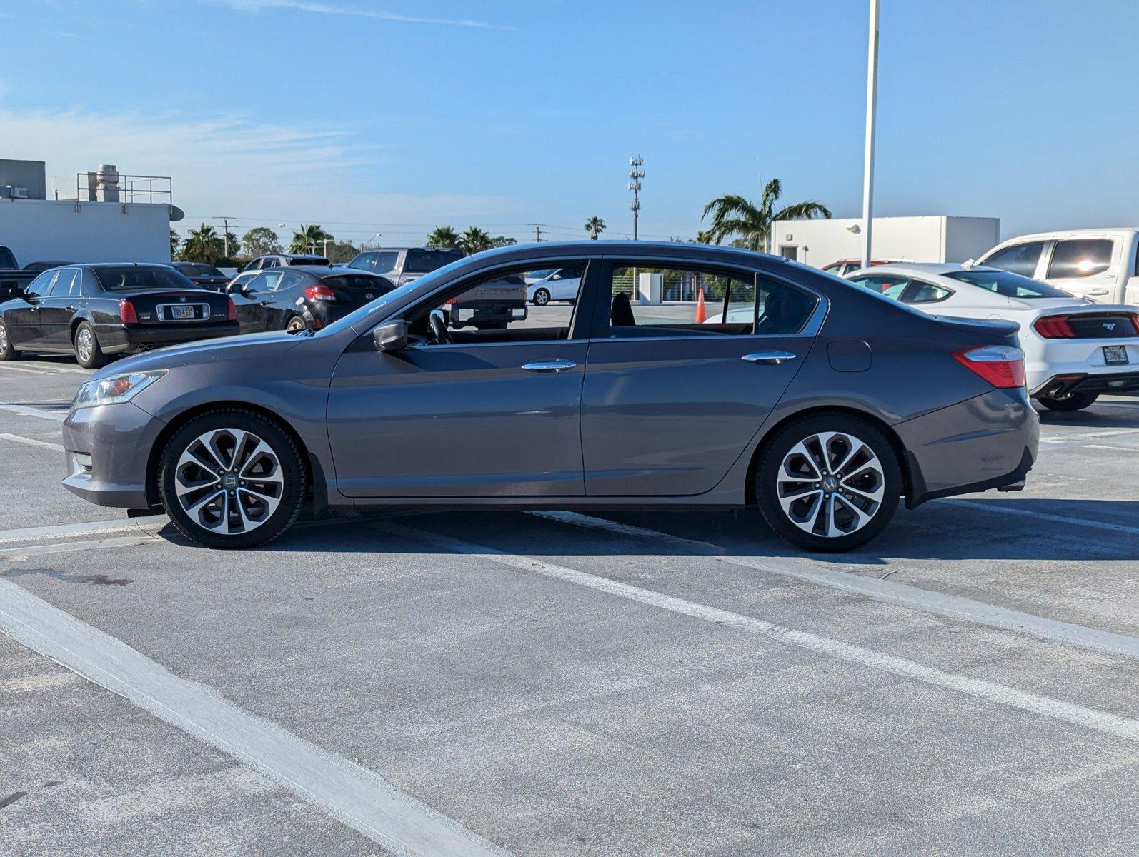 2015 Honda Accord Sedan Vehicle Photo in Ft. Myers, FL 33907