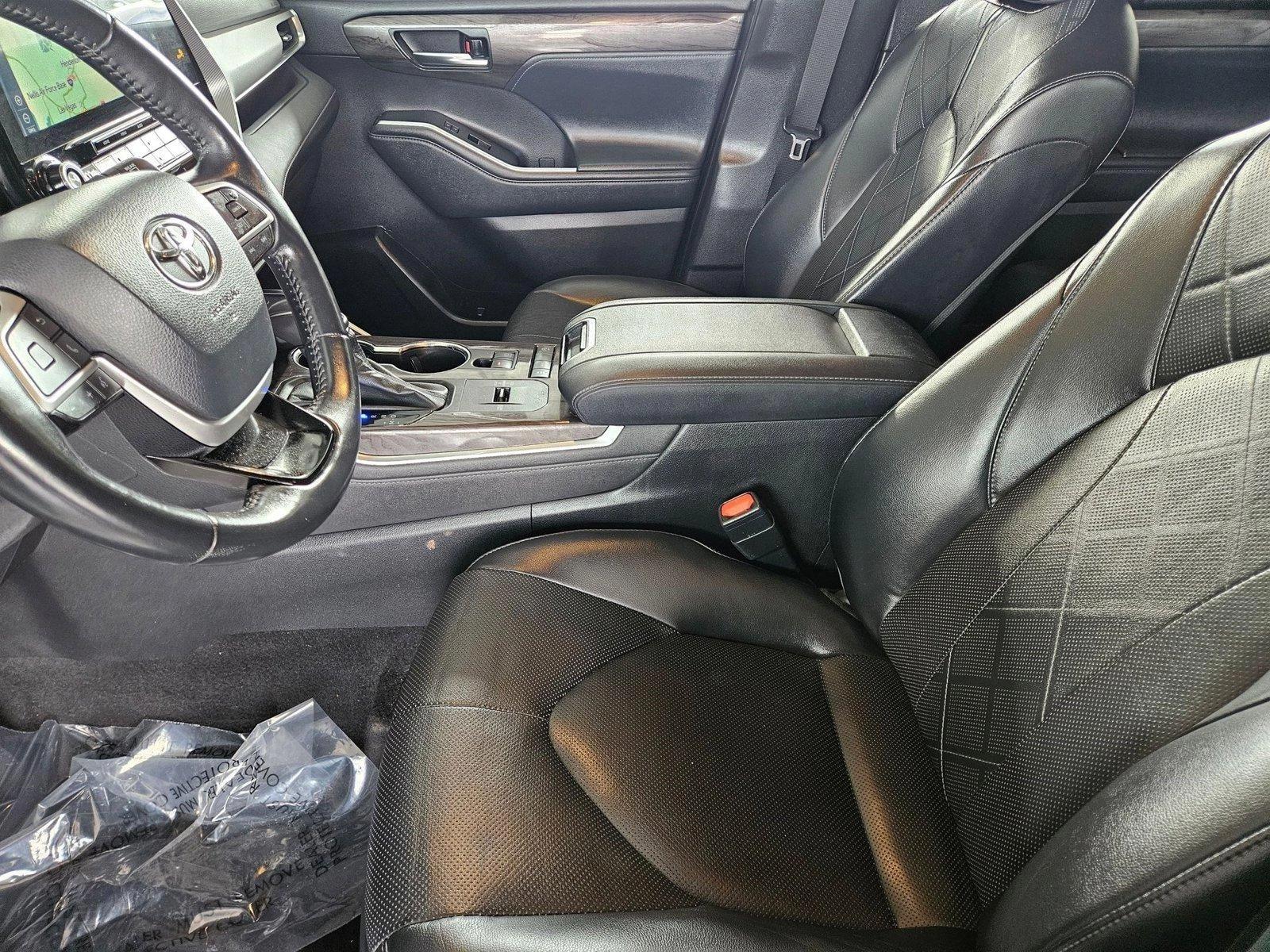 2022 Toyota Highlander Vehicle Photo in Henderson, NV 89014