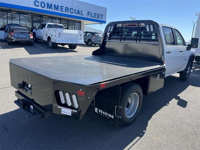 2025 Chevrolet Silverado 3500 HD Chassis Cab Vehicle Photo in ALCOA, TN 37701-3235