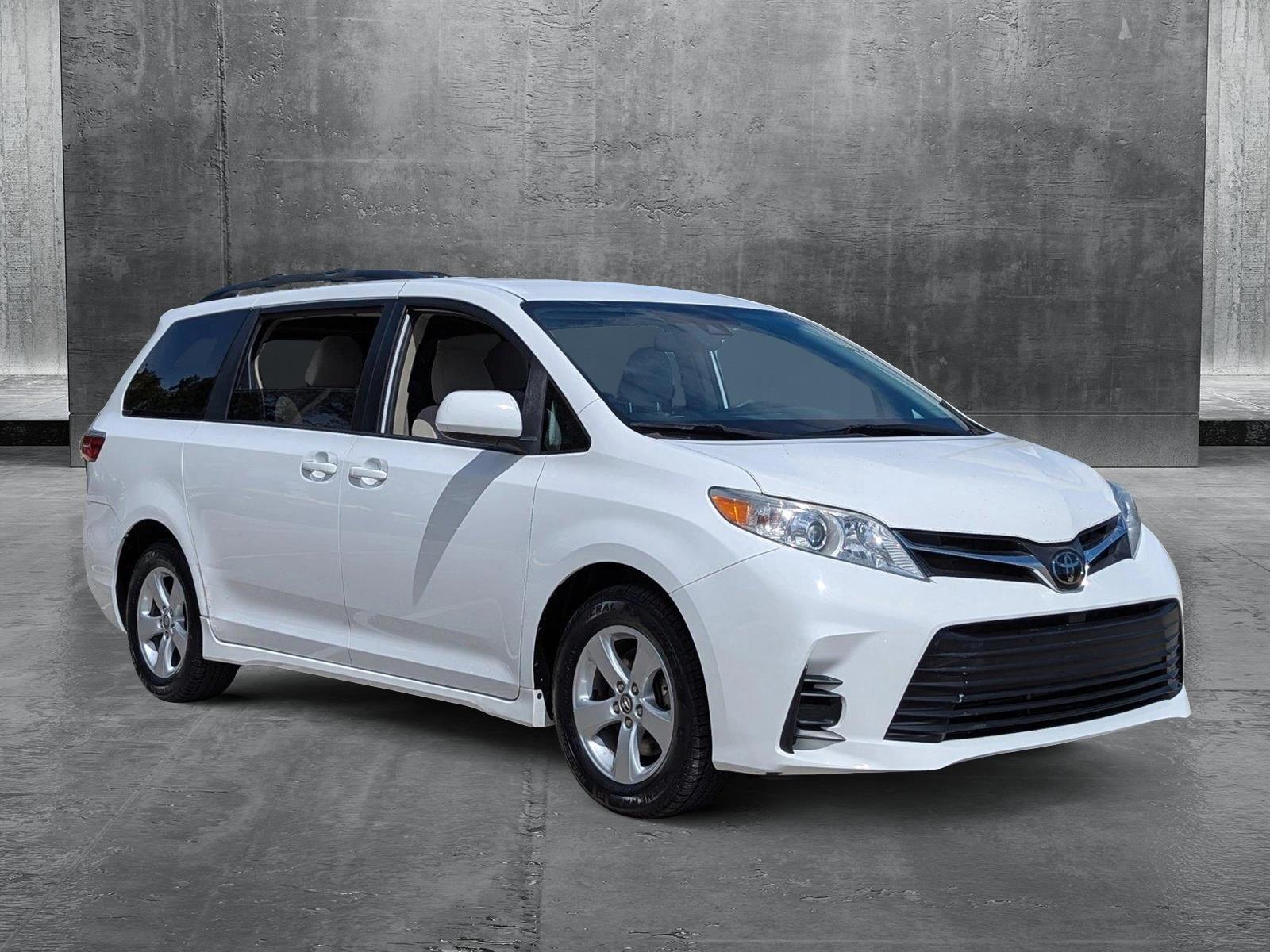 2020 Toyota Sienna Vehicle Photo in Ft. Myers, FL 33907