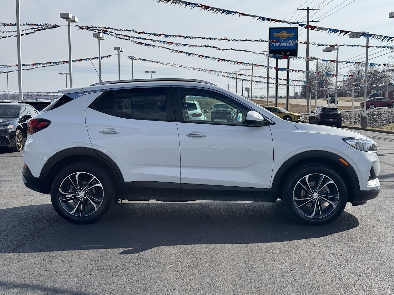 2022 Buick Encore GX Vehicle Photo in BOONVILLE, IN 47601-9633