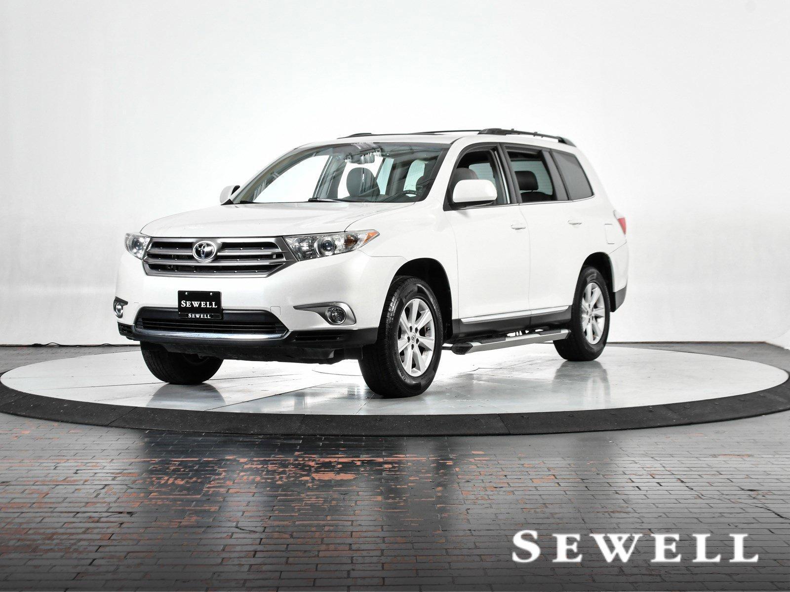 2013 Toyota Highlander Vehicle Photo in DALLAS, TX 75235