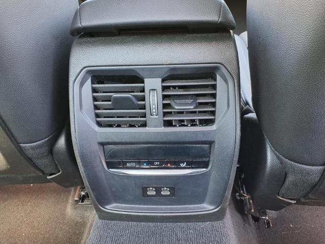 2024 BMW 330e Vehicle Photo in Tampa, FL 33612