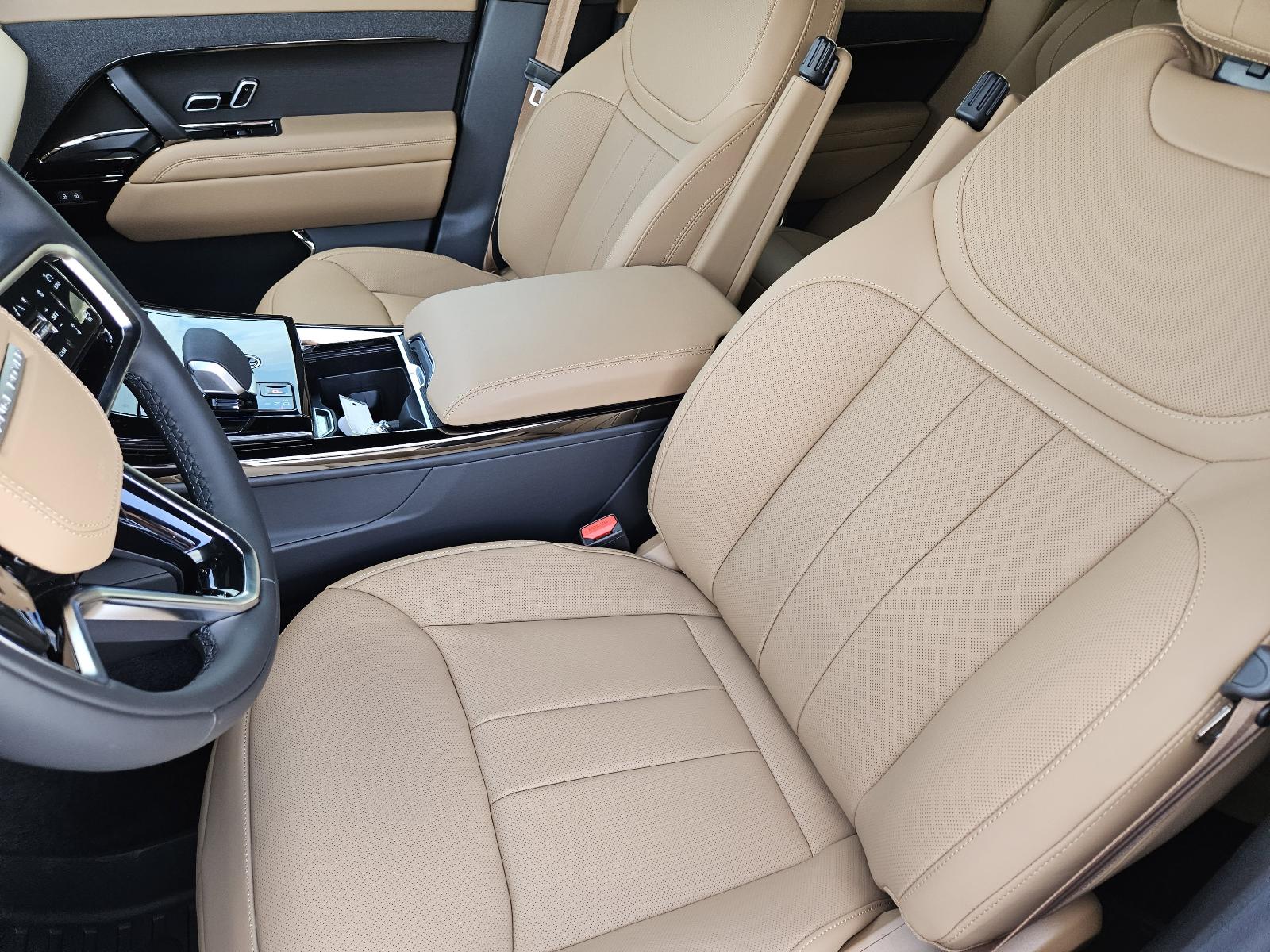 2025 Range Rover Sport Vehicle Photo in AUSTIN, TX 78717