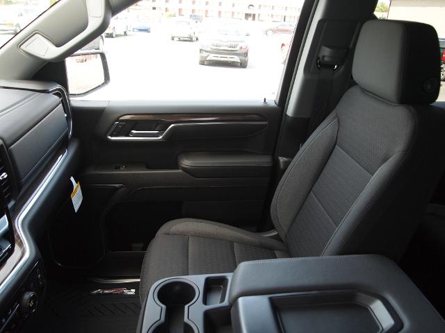 2025 Chevrolet Silverado 1500 Vehicle Photo in MADISON, IN 47250-1611