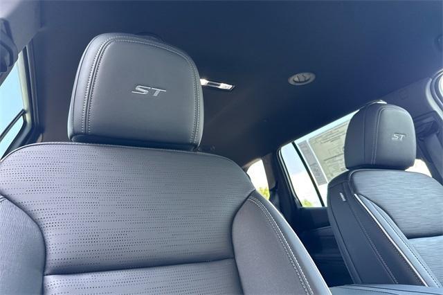 2025 Buick Enclave Vehicle Photo in ELK GROVE, CA 95757-8703