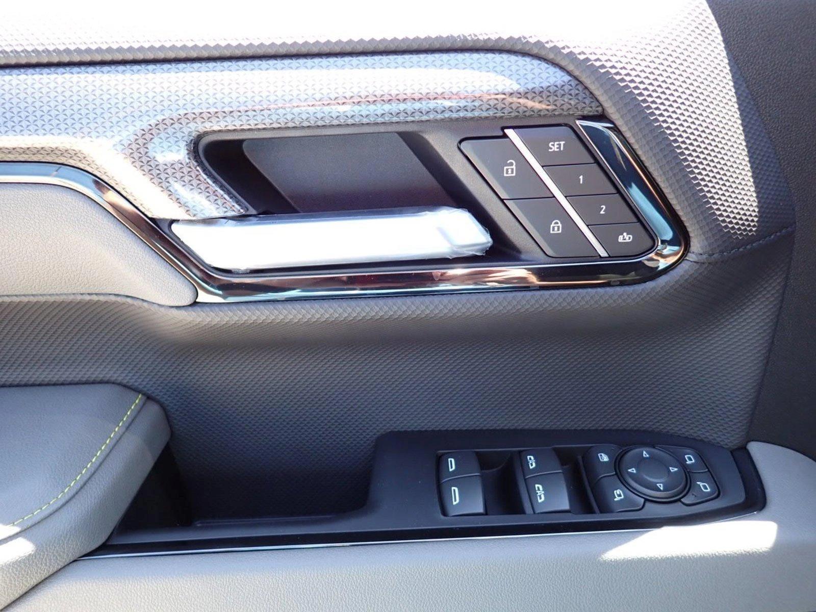 2025 Chevrolet Silverado 1500 Vehicle Photo in DENVER, CO 80221-3610
