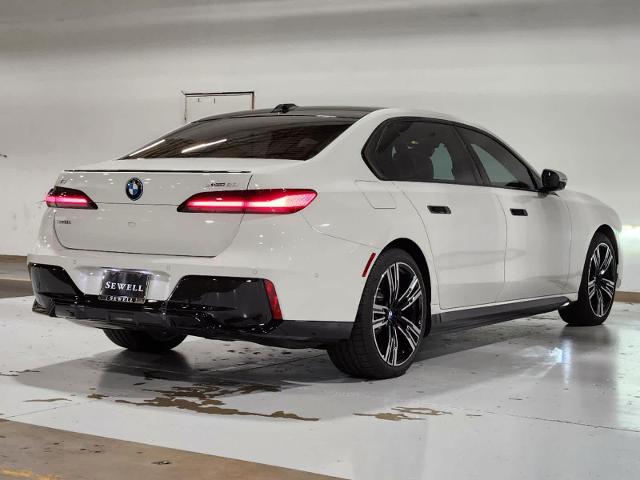 2024 BMW i7 Vehicle Photo in GRAPEVINE, TX 76051