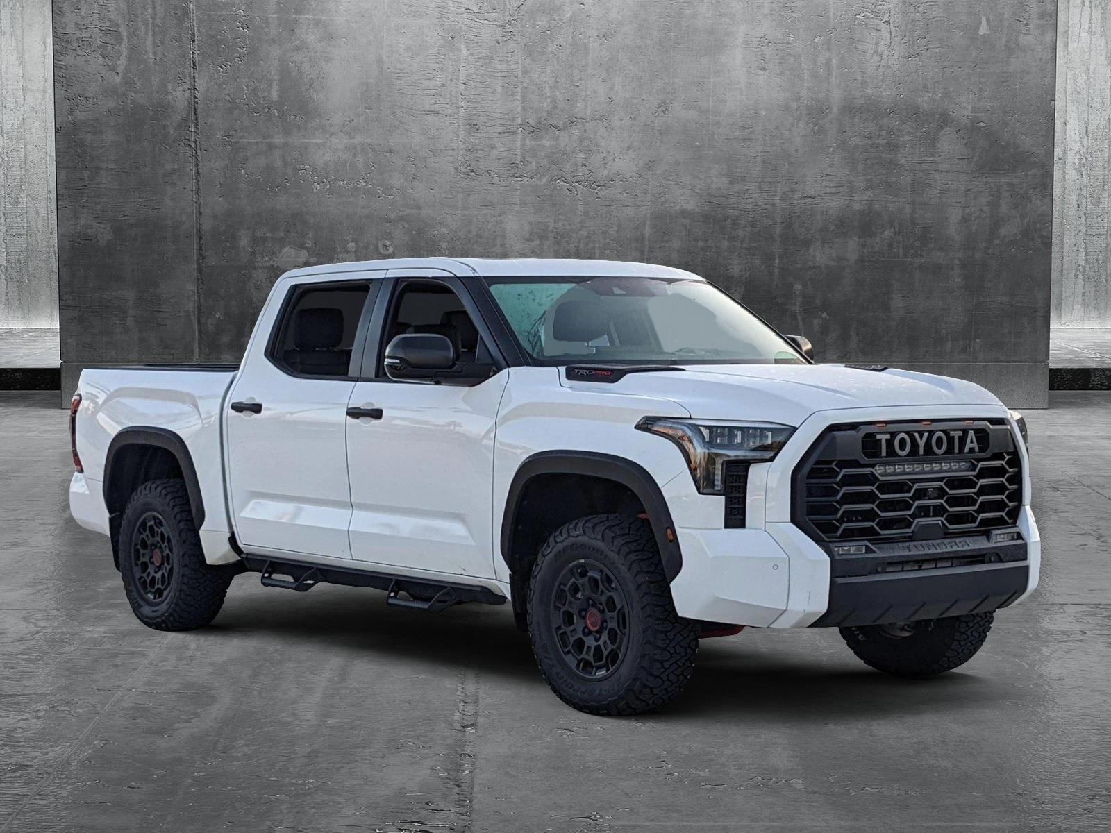 2024 Toyota Tundra 4WD Vehicle Photo in Davie, FL 33331
