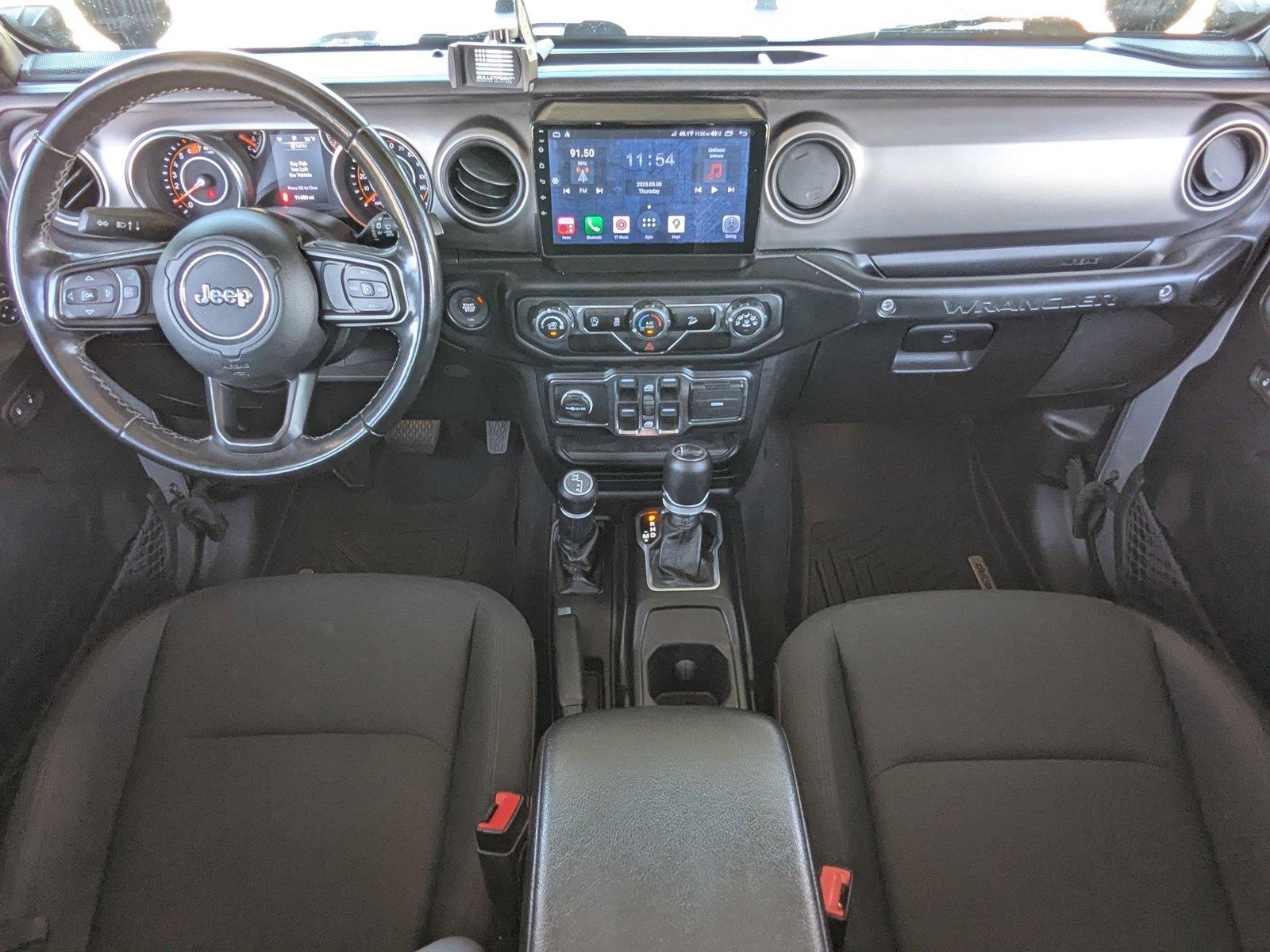2020 Jeep Wrangler Unlimited Vehicle Photo in Valencia, CA 91355