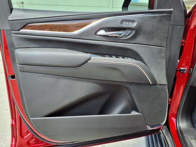 2024 Cadillac Escalade Vehicle Photo in Tampa, FL 33612