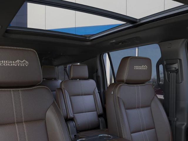 2025 Chevrolet Suburban Vehicle Photo in DANBURY, CT 06810-5034