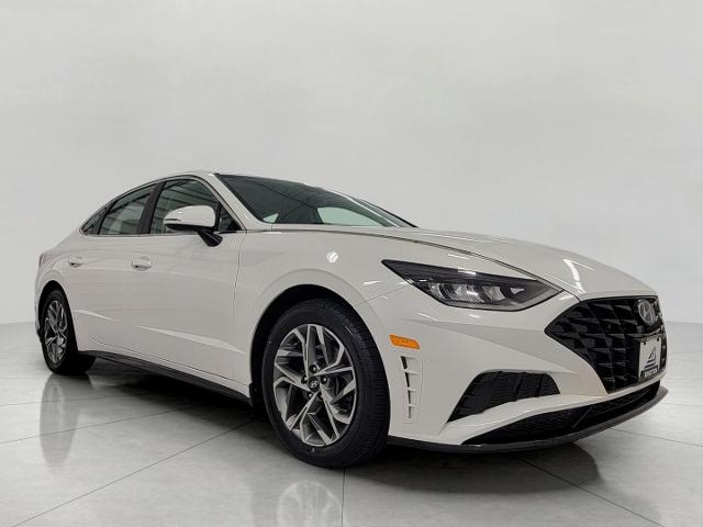 2022 Hyundai SONATA Vehicle Photo in Appleton, WI 54914