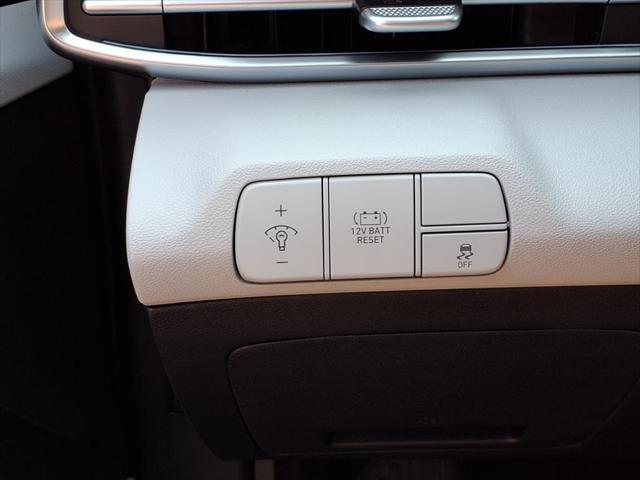 2025 Hyundai ELANTRA Hybrid Vehicle Photo in Peoria, IL 61615